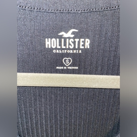 *NWOT* Hollister Small Black Ribbed Button Down Knot Tie Front Long Sleeve Top - Picture 6 of 9